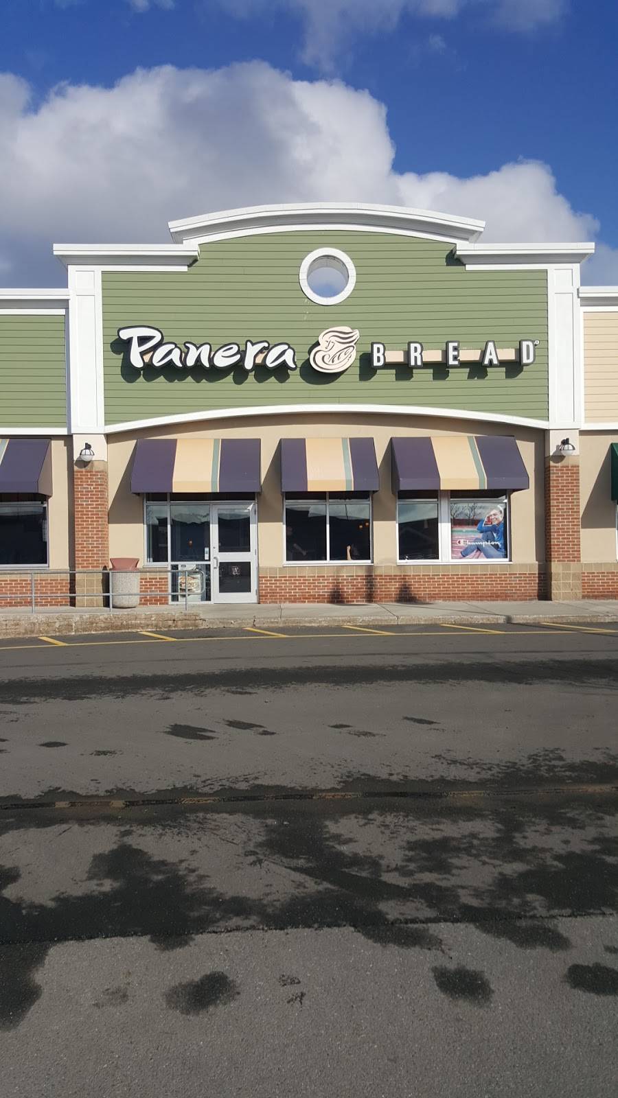 Panera Bread | bakery | 11 Main St Suite 5, Westbrook, ME 04092, USA | 2075916767 OR +1 207-591-6767