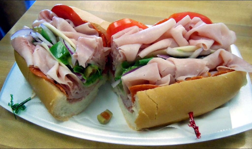 Harveys Sandwich & Salads | meal delivery | Sabal Ridge Shopping Center, 33839 US Hwy 19 N, Palm Harbor, FL 34684, USA | 7277859090 OR +1 727-785-9090