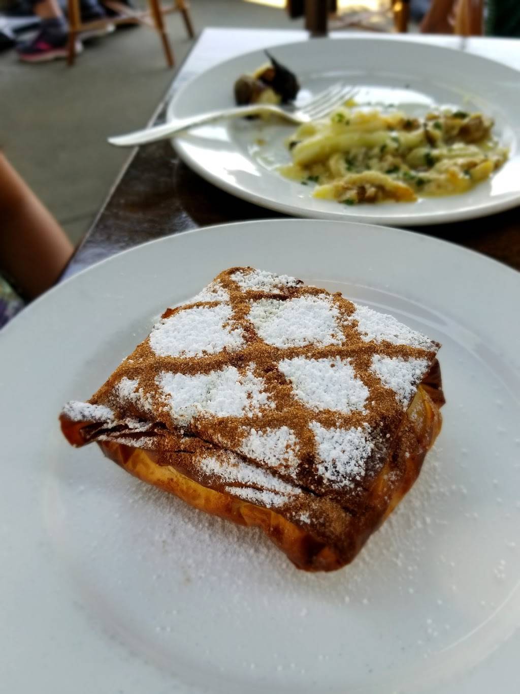 Rustic at Francis Ford Coppola Winery | restaurant | 300 Via Archimedes, Geyserville, CA 95441, USA | 7078571485 OR +1 707-857-1485