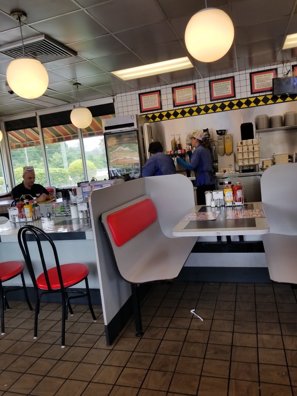 Waffle House | meal takeaway | 5022 Capital Cir SW, Tallahassee, FL 32305, USA | 8503091111 OR +1 850-309-1111