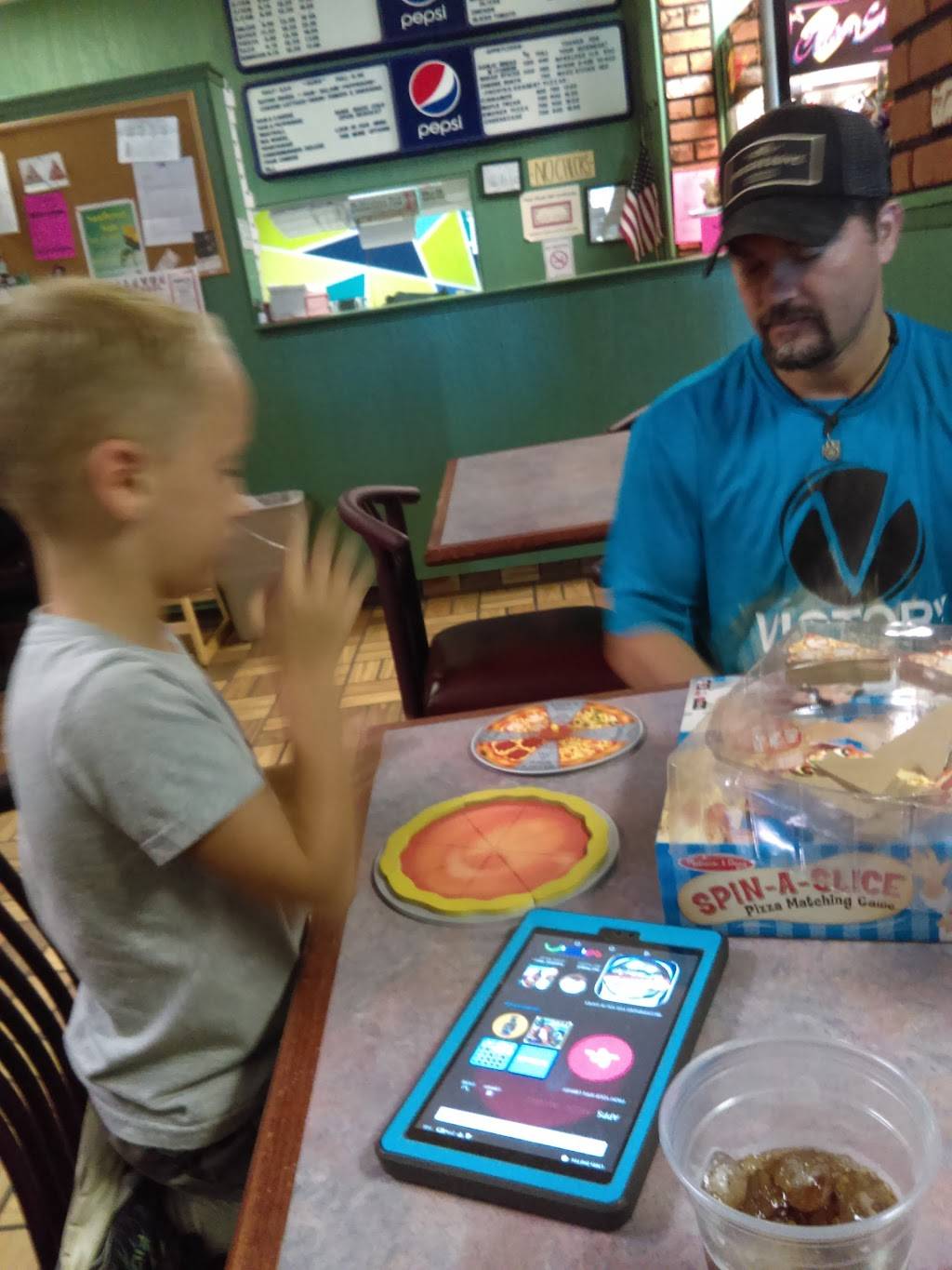 Pizza Wheel | restaurant | 103 N Buckeye St, Bellevue, OH 44811, USA | 4194837452 OR +1 419-483-7452