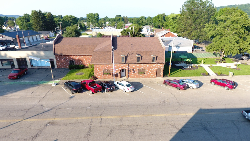 TJ’s Village Restaurant | restaurant | 117 N Walnut St, Gnadenhutten, OH 44629, USA | 7405614067 OR +1 740-561-4067