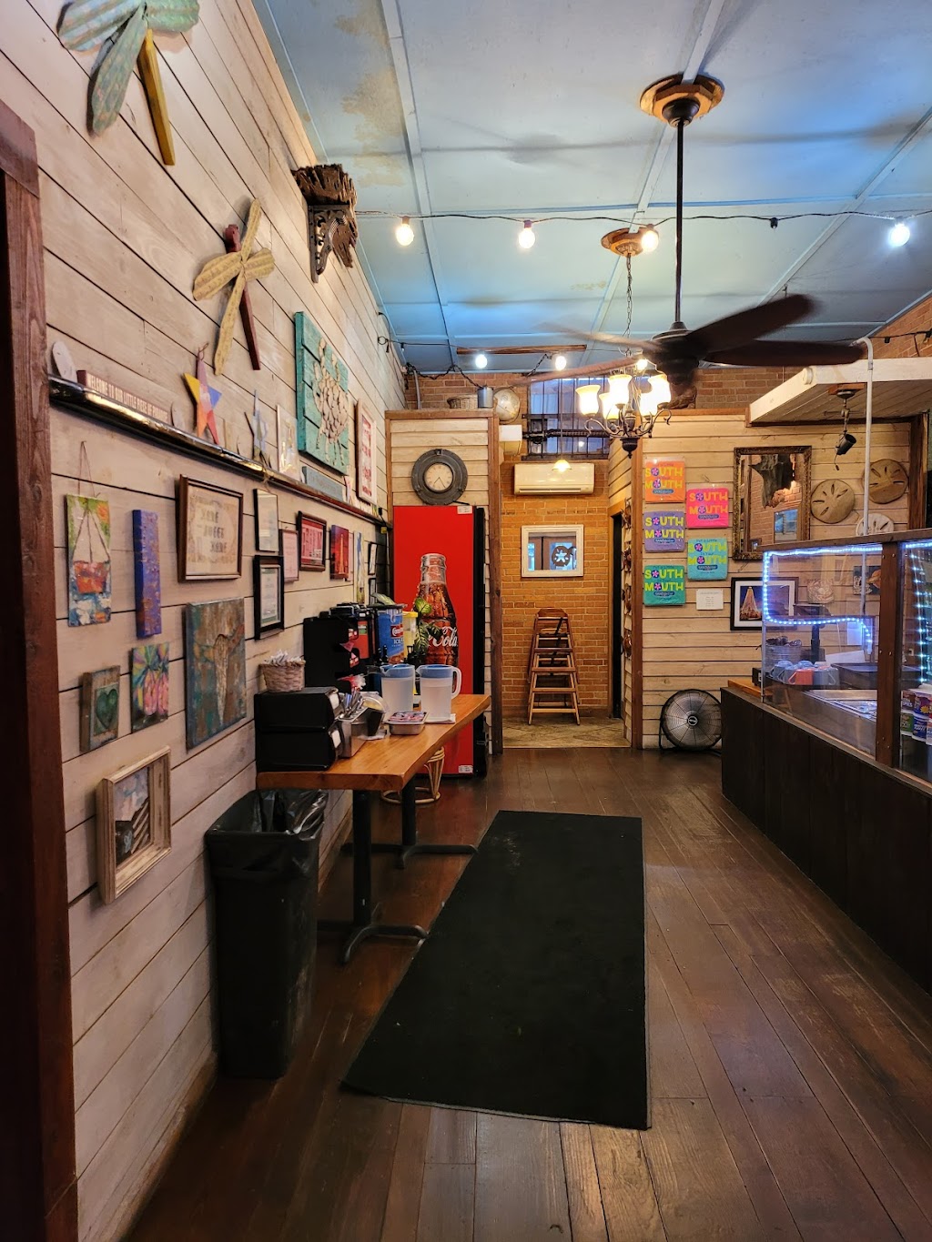 Sand Dollar Cafe | restaurant | 301 Monument Ave, Port St Joe, FL 32456, USA | 8502274865 OR +1 850-227-4865