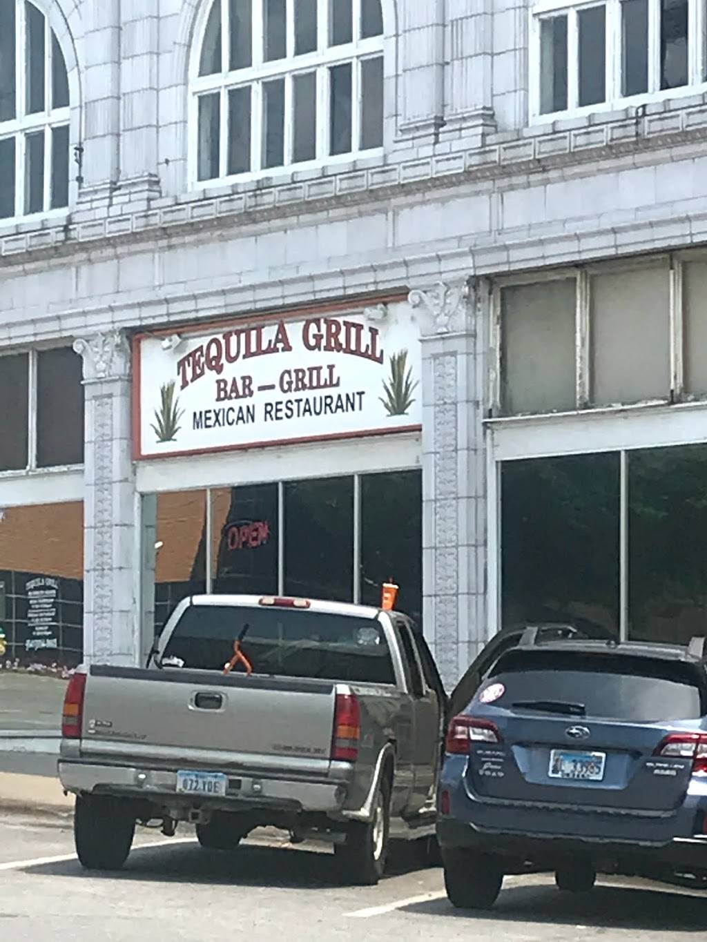 Tequila Grill | restaurant | 112 N Market St, Ottumwa, IA 52501, USA | 6419549665 OR +1 641-954-9665