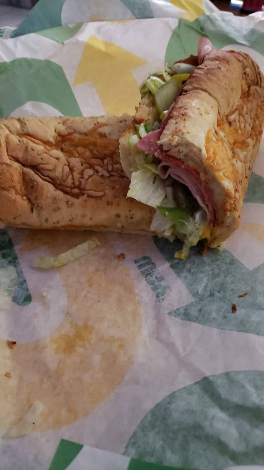 Subway | restaurant | 6520 E Lake Mead Blvd Unit 100, Las Vegas, NV 89156, USA | 7024526414 OR +1 702-452-6414