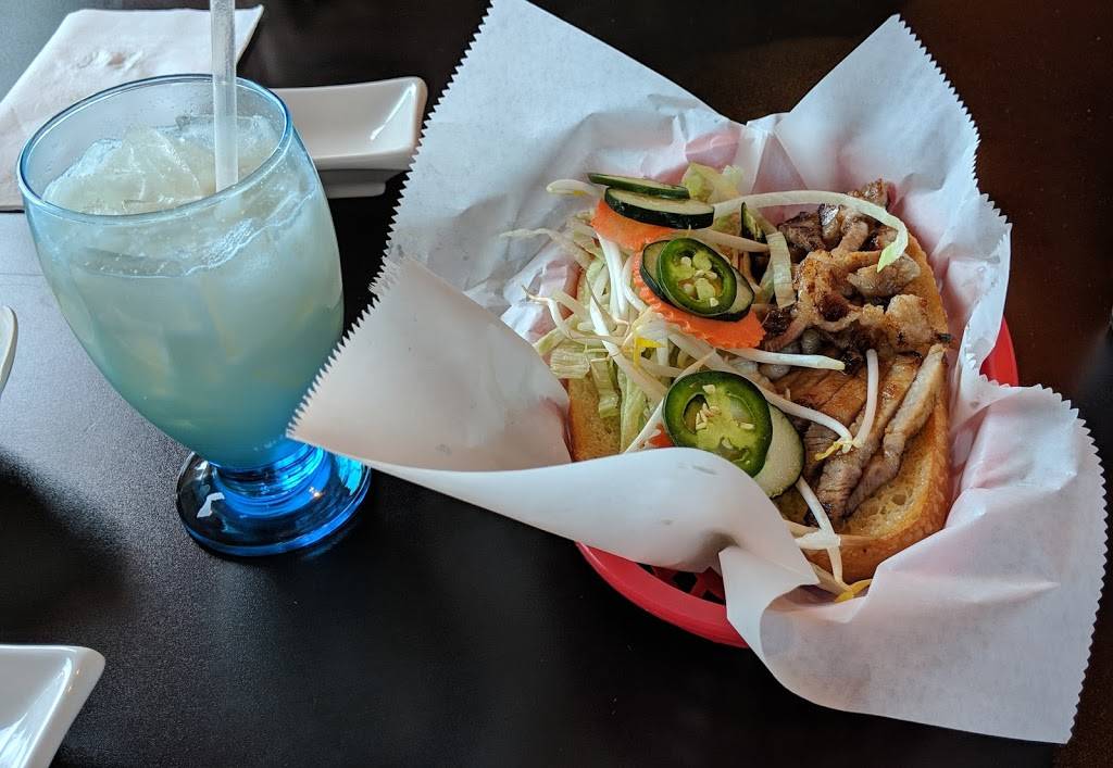 1 2 3 Pho & Asian Cafe | restaurant | 11804 Oswego St C, Englewood, CO 80112, USA | 3034712228 OR +1 303-471-2228