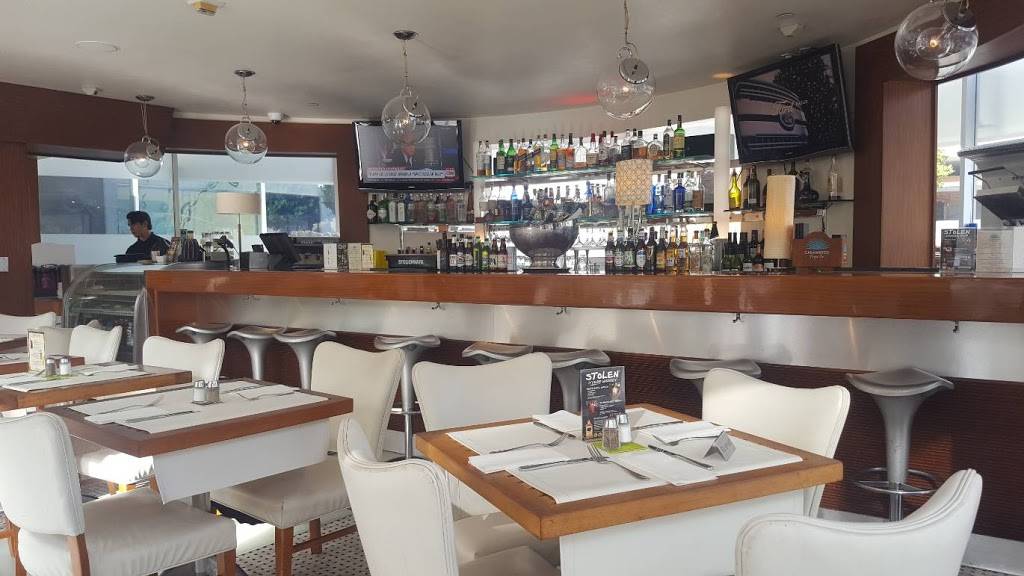 Oliver Cafe | Lounge | cafe | 9601 Wilshire Blvd, Beverly Hills, CA 90212, USA | 3108888160 OR +1 310-888-8160