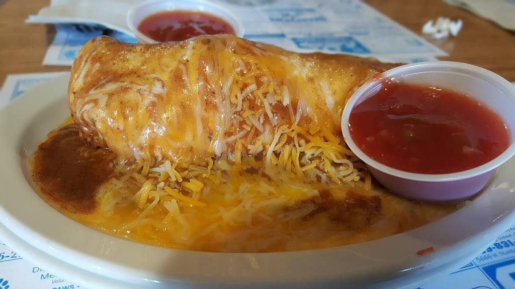 Beardslees Restaurant | restaurant | 3135 E Howard City Edmore Rd, Edmore, MI 48829, USA | 9894273431 OR +1 989-427-3431