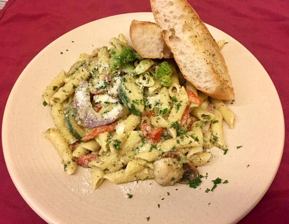 Skyline Cafe Bar & Grill | restaurant | 5090 E Clinton Way, Fresno, CA 93727, USA | 5592523611 OR +1 559-252-3611