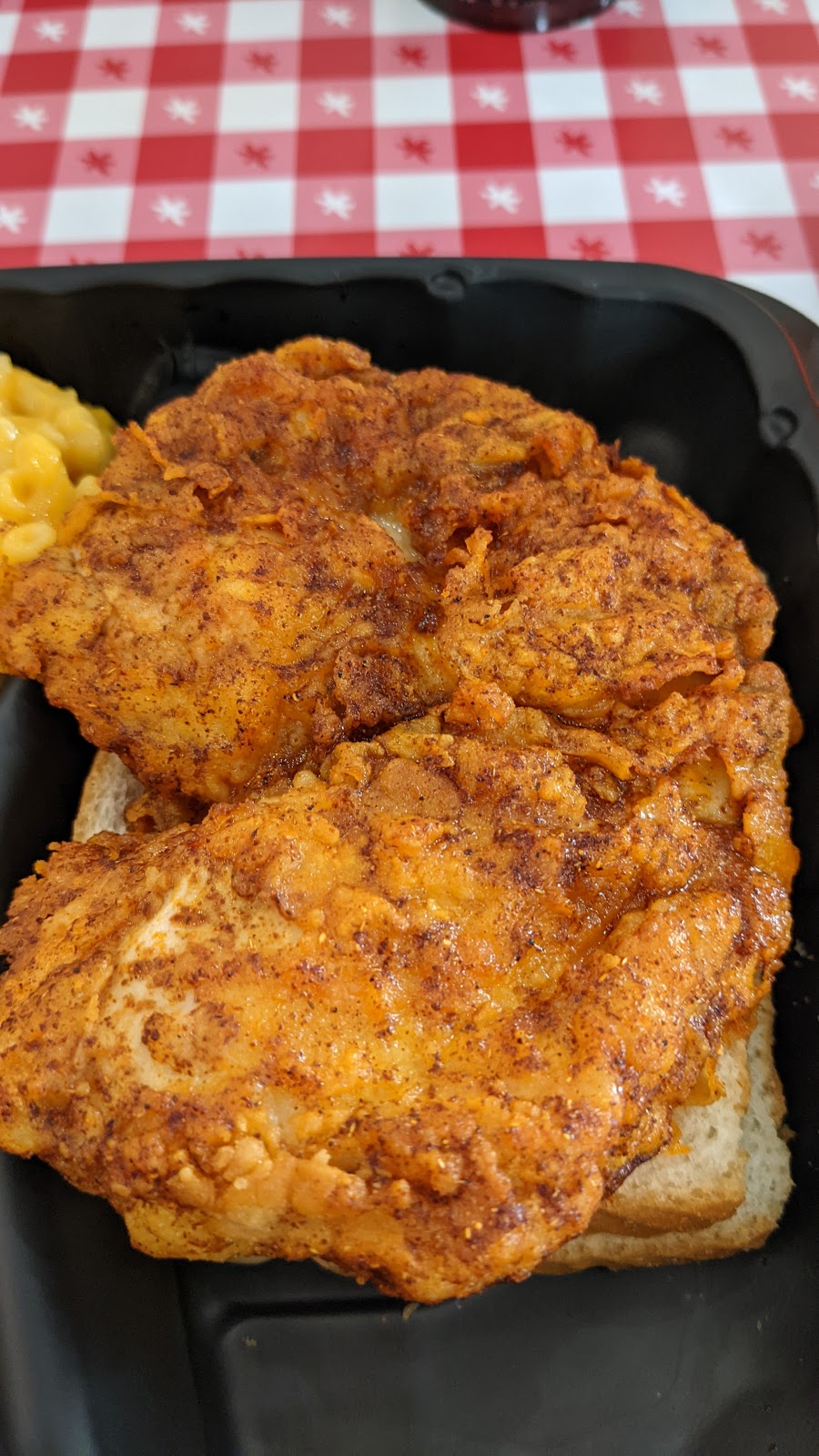 Hot Chicken Takeover | restaurant | 17830 Royalton Rd Suite 250, Strongsville, OH 44136, USA | 4406583513 OR +1 440-658-3513