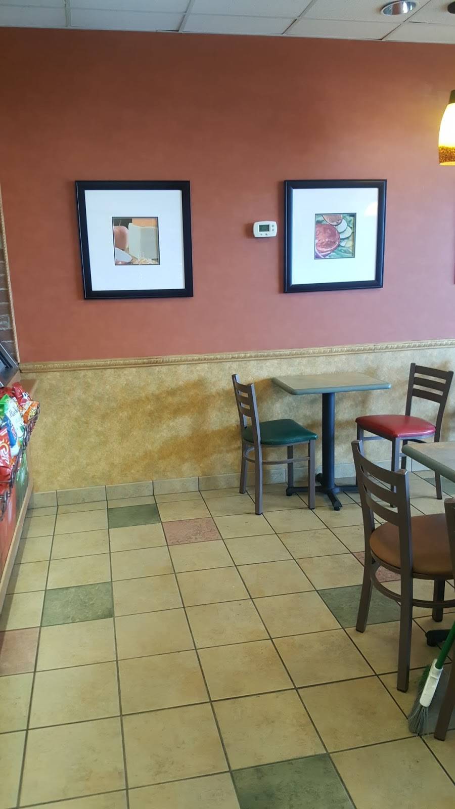 Subway | restaurant | 109 Springdale Dr, Nicholasville, KY 40356, USA | 8592231077 OR +1 859-223-1077