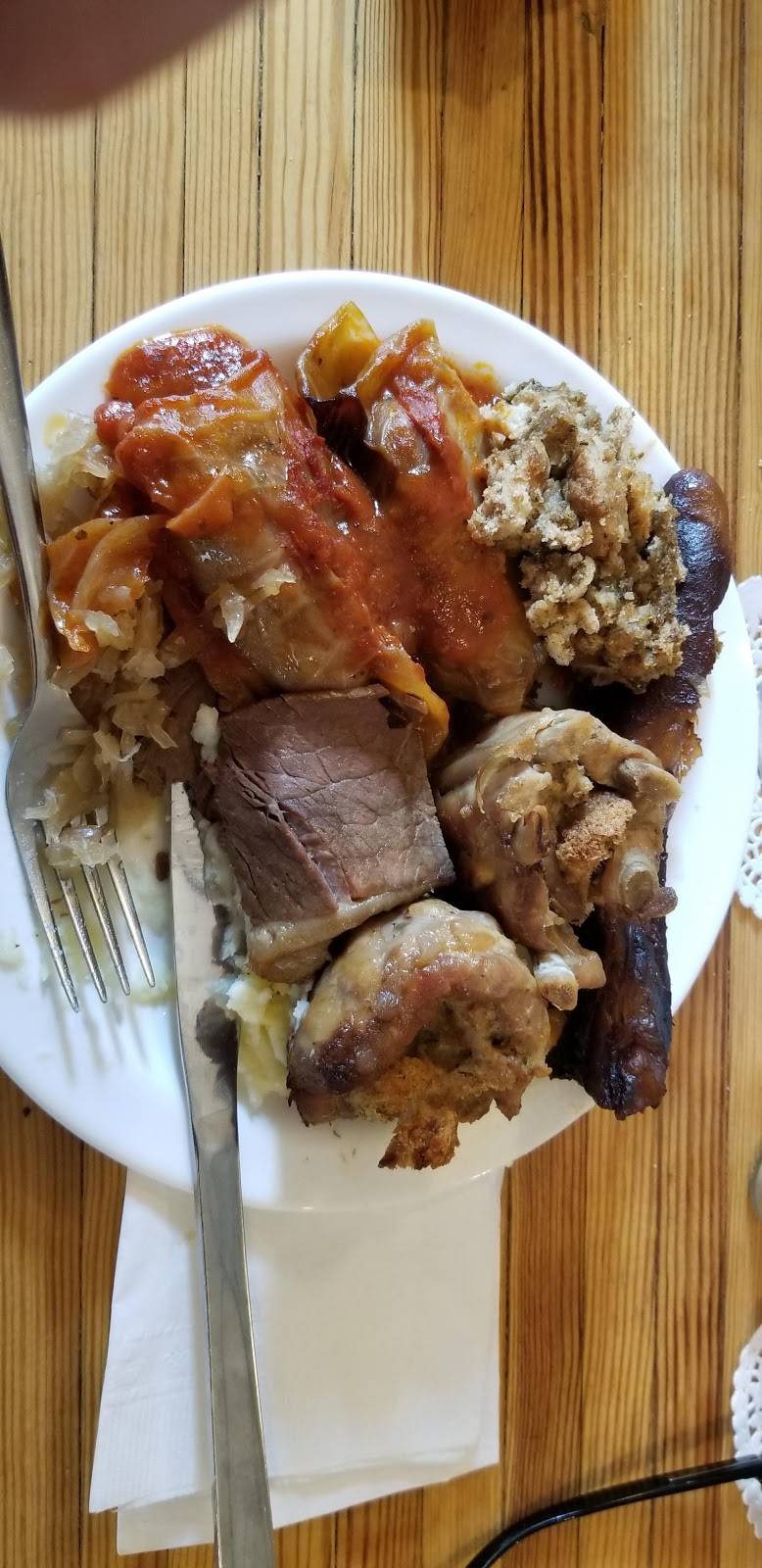 Quehls | restaurant | 33 Woodstock St S, Tavistock, ON N0B 2R0, Canada | 5196552835 OR +1 519-655-2835