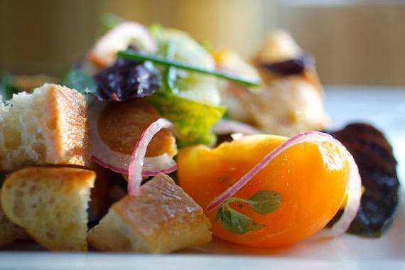 Plonk! Beer & Wine Bistro | restaurant | Behind Wells Fargo, 1214 W 43rd St #100, Houston, TX 77018, USA | 7132901070 OR +1 713-290-1070