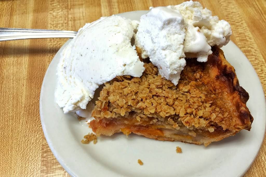 Marthas Kitchen | restaurant | 302 E Van Buren St, Malta, IL 60150, USA | 8158259009 OR +1 815-825-9009