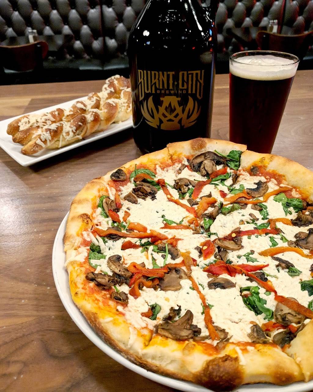Burnt City Brewing | restaurant | 2747 N Lincoln Ave, Chicago, IL 60614, USA | 7732951270 OR +1 773-295-1270