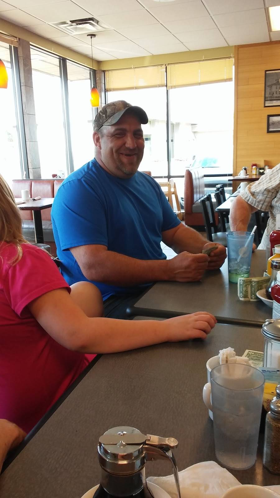 Mondovi Family Restaurant | restaurant | 699 E Main St, Mondovi, WI 54755, USA | 7159265550 OR +1 715-926-5550