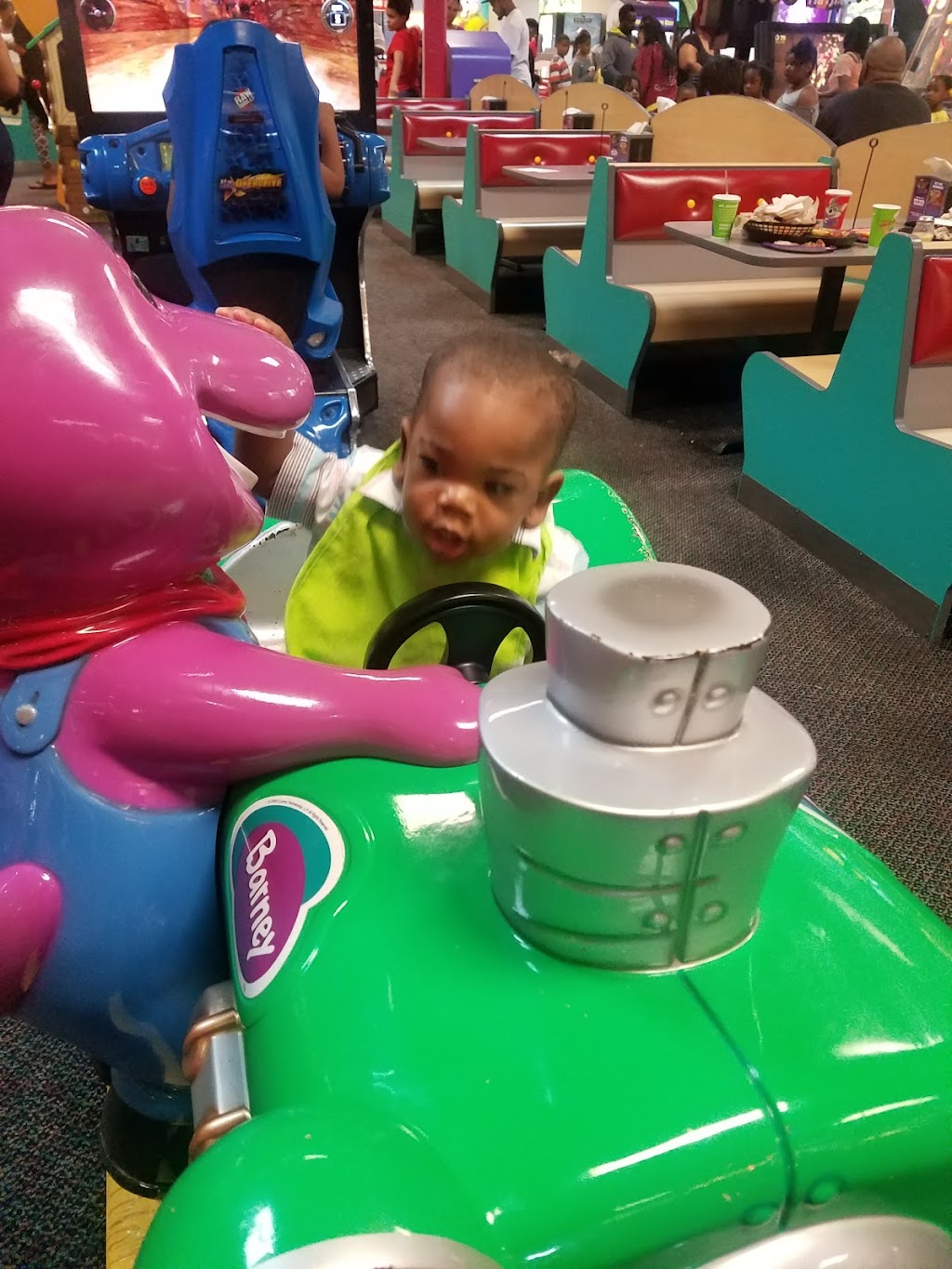 Chuck E. Cheese | restaurant | 6352 Ridgewood Ct Dr, Jackson, MS 39211, USA | 6019565252 OR +1 601-956-5252