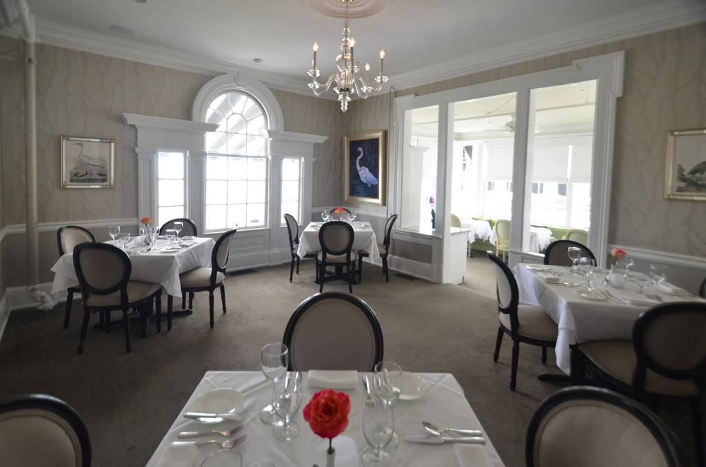 Peter Shields Inn & Restaurant | restaurant | 1301 Beach Ave, Cape May, NJ 08204, USA | 6098849090 OR +1 609-884-9090
