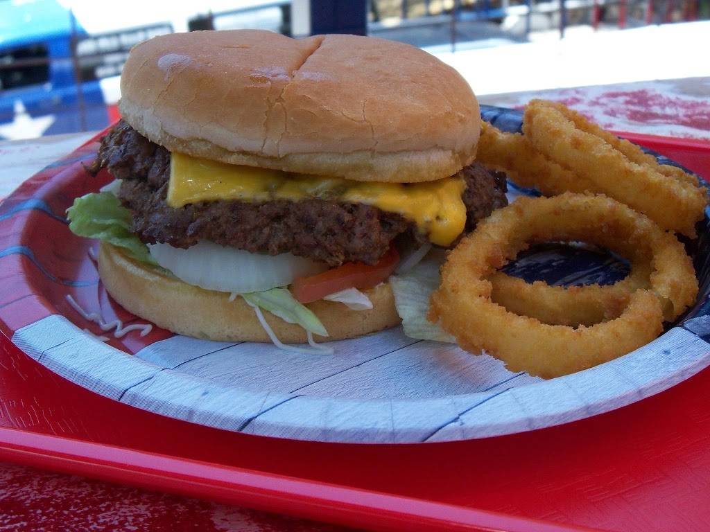 Lone Star Float House And Grill | restaurant | 7430 River Rd, New Braunfels, TX 78132, USA | 8309073866 OR +1 830-907-3866