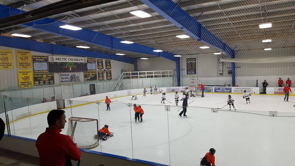 Arctic Breakaway | restaurant | 501 Coliseum Dr, Chelsea, MI 48118, USA | 7344759999 OR +1 734-475-9999