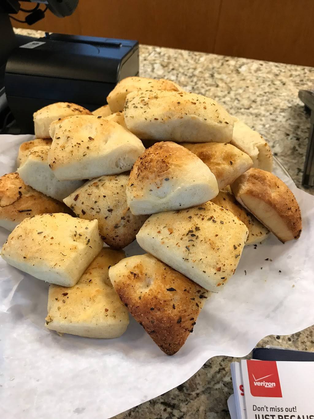 J&P Pizza | restaurant | 4821 Butler Rd, Glyndon, MD 21071, USA | 4108337812 OR +1 410-833-7812