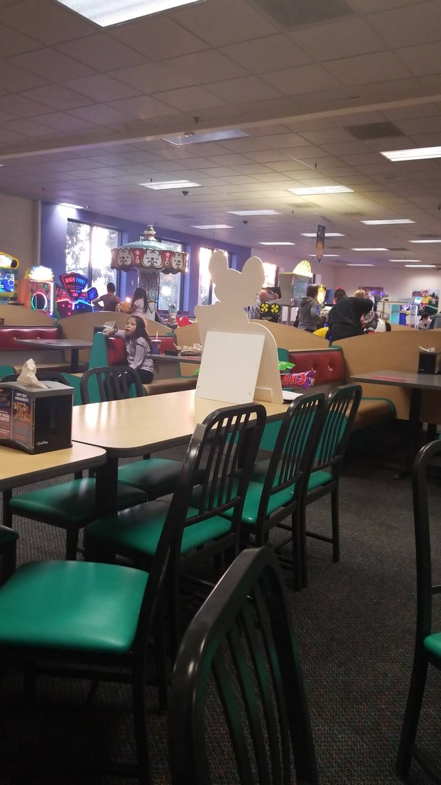 Chuck E. Cheeses | restaurant | 2481 Vista Way, Oceanside, CA 92054, USA | 7604391444 OR +1 760-439-1444