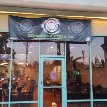 Moorpark Pizza Co | restaurant | 4223 Tierra Rejada Rd, Moorpark, CA 93021, USA | 8055297900 OR +1 805-529-7900