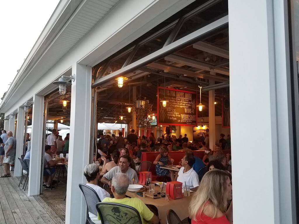 The Point Crab House & Grill | restaurant | 700 Mill Creek Rd, Arnold, MD 21012, USA | 4105445448 OR +1 410-544-5448