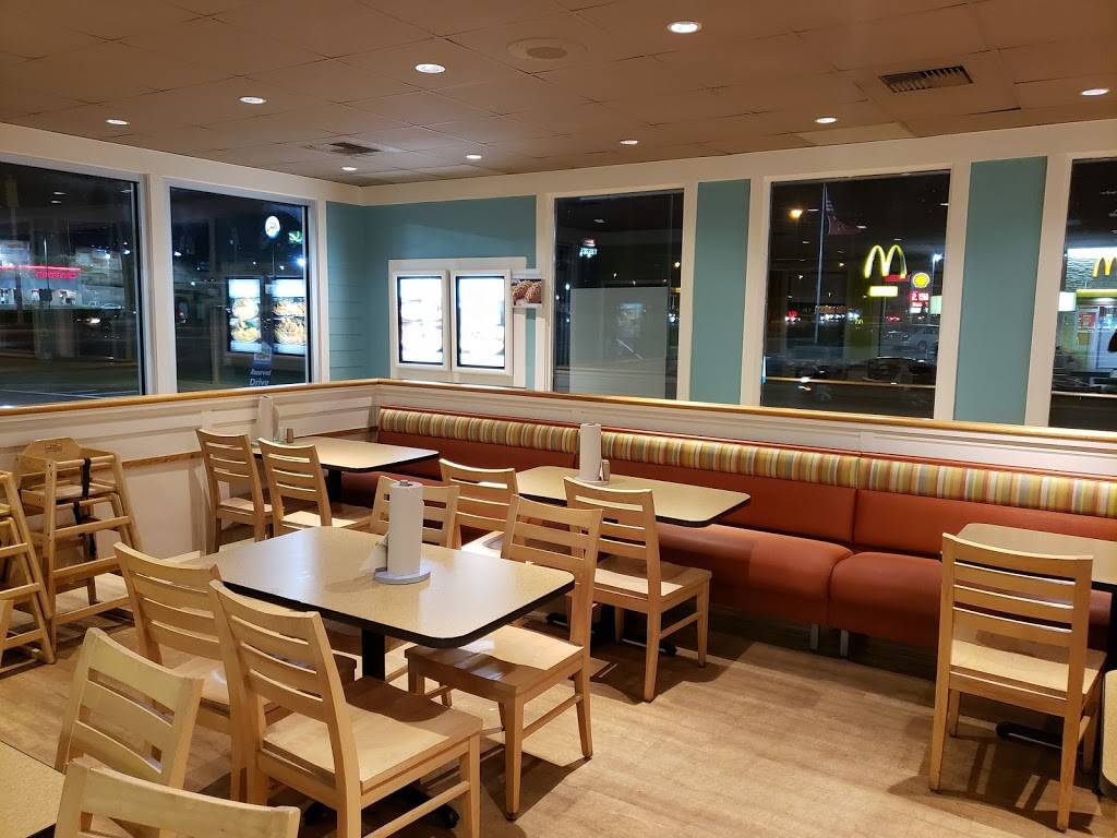 Captain Ds | restaurant | 420 Cahaba Valley Rd, Pelham, AL 35124, USA | 2059878780 OR +1 205-987-8780