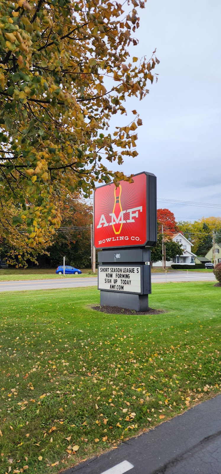 AMF Empire Lanes | restaurant | 2400 Empire Blvd, Webster, NY 14580, USA | 5856712556 OR +1 585-671-2556