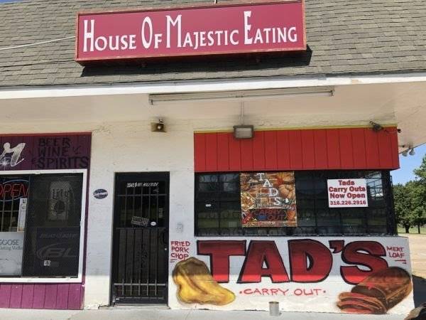 Tad’s Carryout | restaurant | 2545 N Hillside St, Wichita, KS 67219, USA | 3162262916 OR +1 316-226-2916