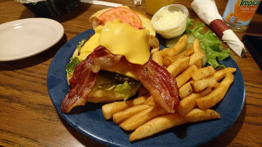 Johns Famous Stew | restaurant | 1146 Kentucky Ave, Indianapolis, IN 46221, USA | 3176366212 OR +1 317-636-6212