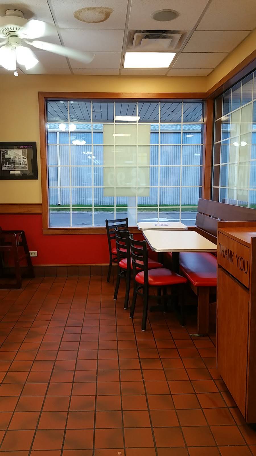 Lees Famous Recipe Chicken | restaurant | 820 Riverview Dr, Kalamazoo, MI 49048, USA | 2693812898 OR +1 269-381-2898