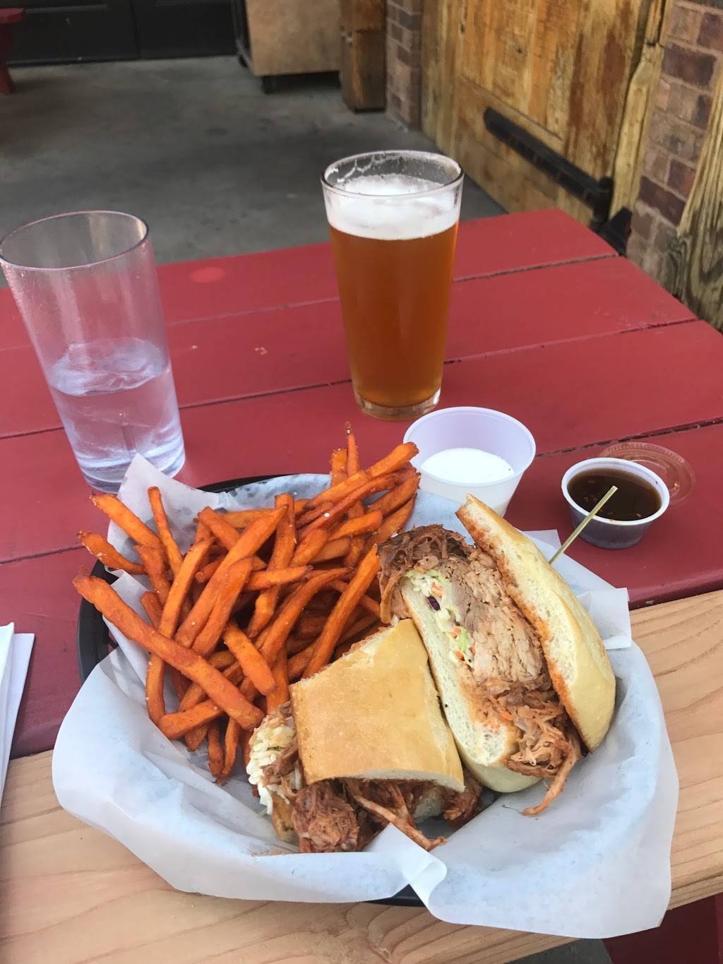 Griffs BBQ & Grill | restaurant | 304 Town Square Rd, Copperopolis, CA 95228, USA | 2097854745 OR +1 209-785-4745