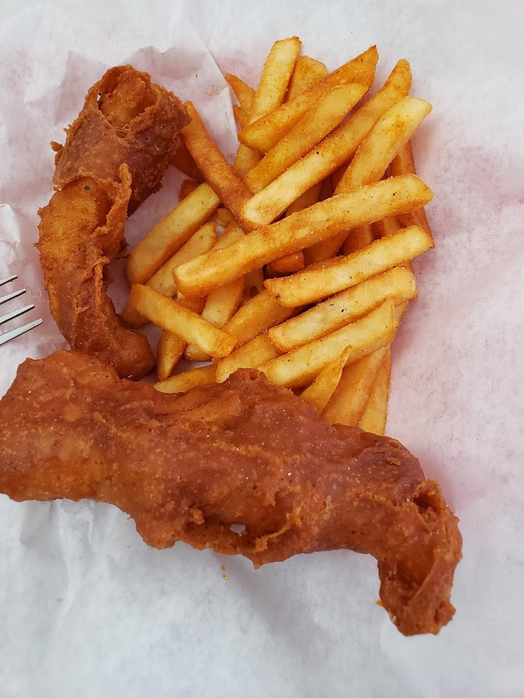 AJs Fish Market | restaurant | 16776 Lakeshore Dr, Lake Elsinore, CA 92530, USA | 9516745259 OR +1 951-674-5259