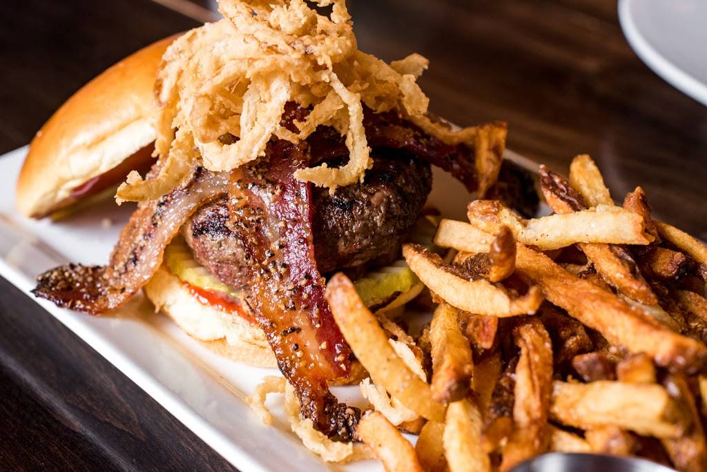 Green Street Local | restaurant | 130 S Green St, Chicago, IL 60607, USA | 3122266565 OR +1 312-226-6565