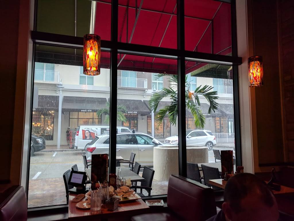 Chilis Grill & Bar | restaurant | 8815 SW 72nd Pl, Miami, FL 33156, USA | 3056700727 OR +1 305-670-0727