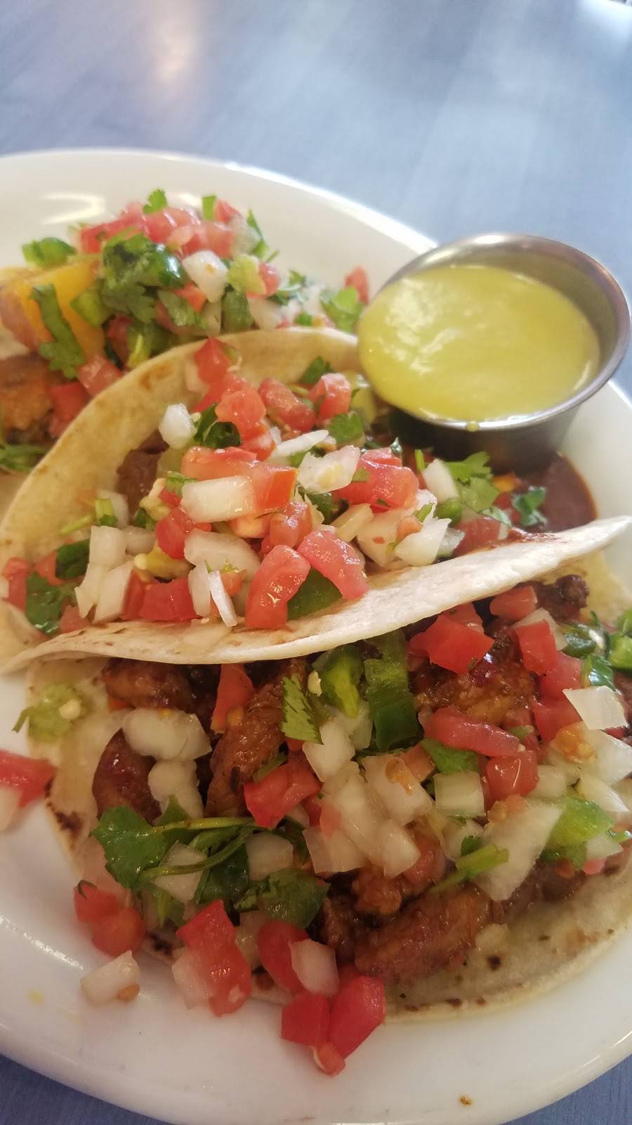 La Fonda | restaurant | 13134 Dairy Ashford Rd # 600, Sugar Land, TX 77478, USA | 2812770338 OR +1 281-277-0338