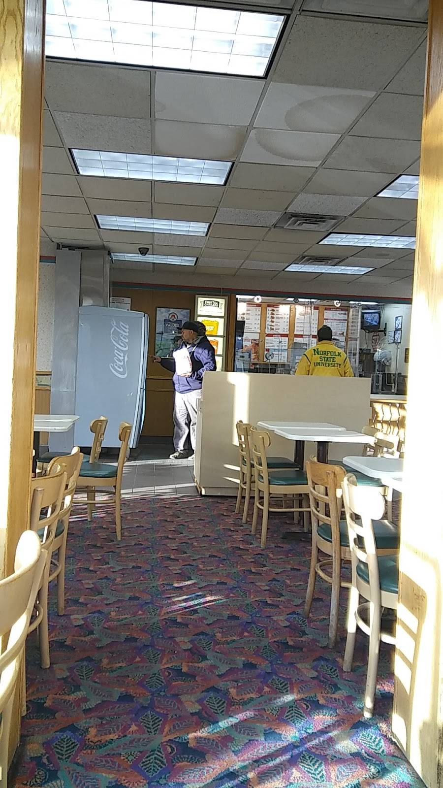 Wendys | restaurant | 17420 Grand River Ave, Detroit, MI 48227, USA | 3138355976 OR +1 313-835-5976