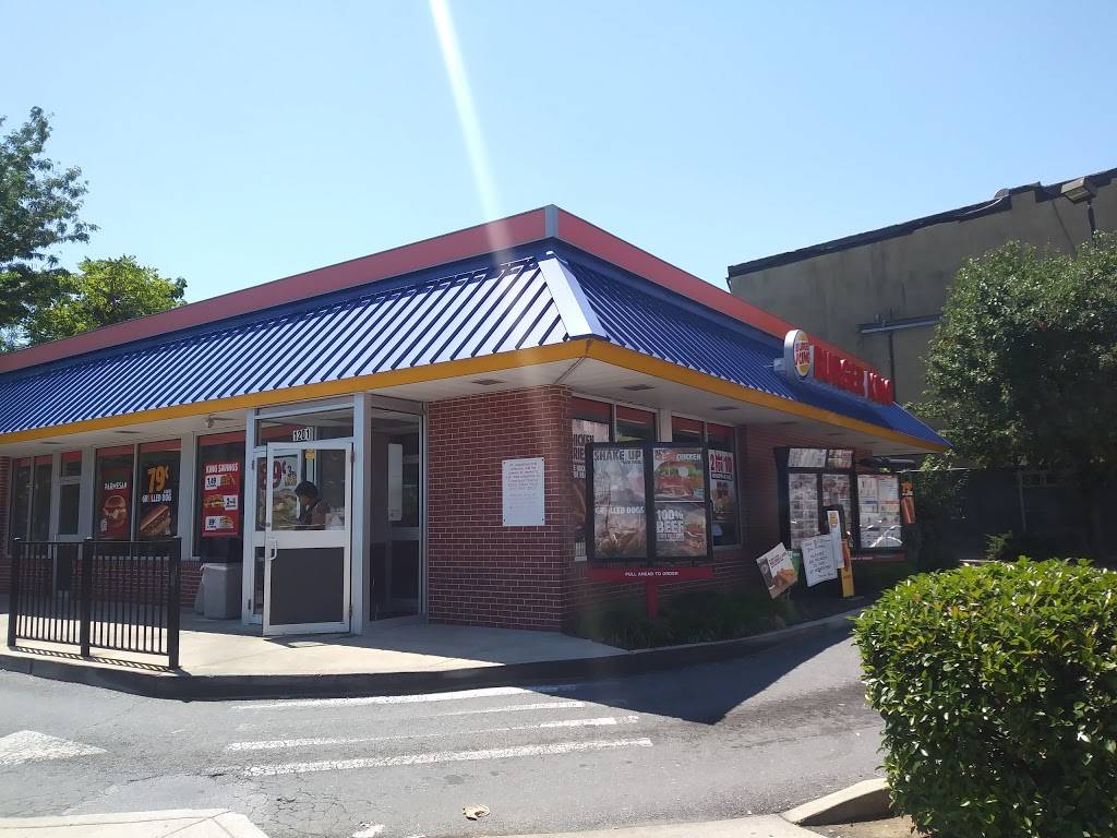 Burger King | restaurant | 1201 W North Ave, Baltimore, MD 21217, USA | 4106691556 OR +1 410-669-1556