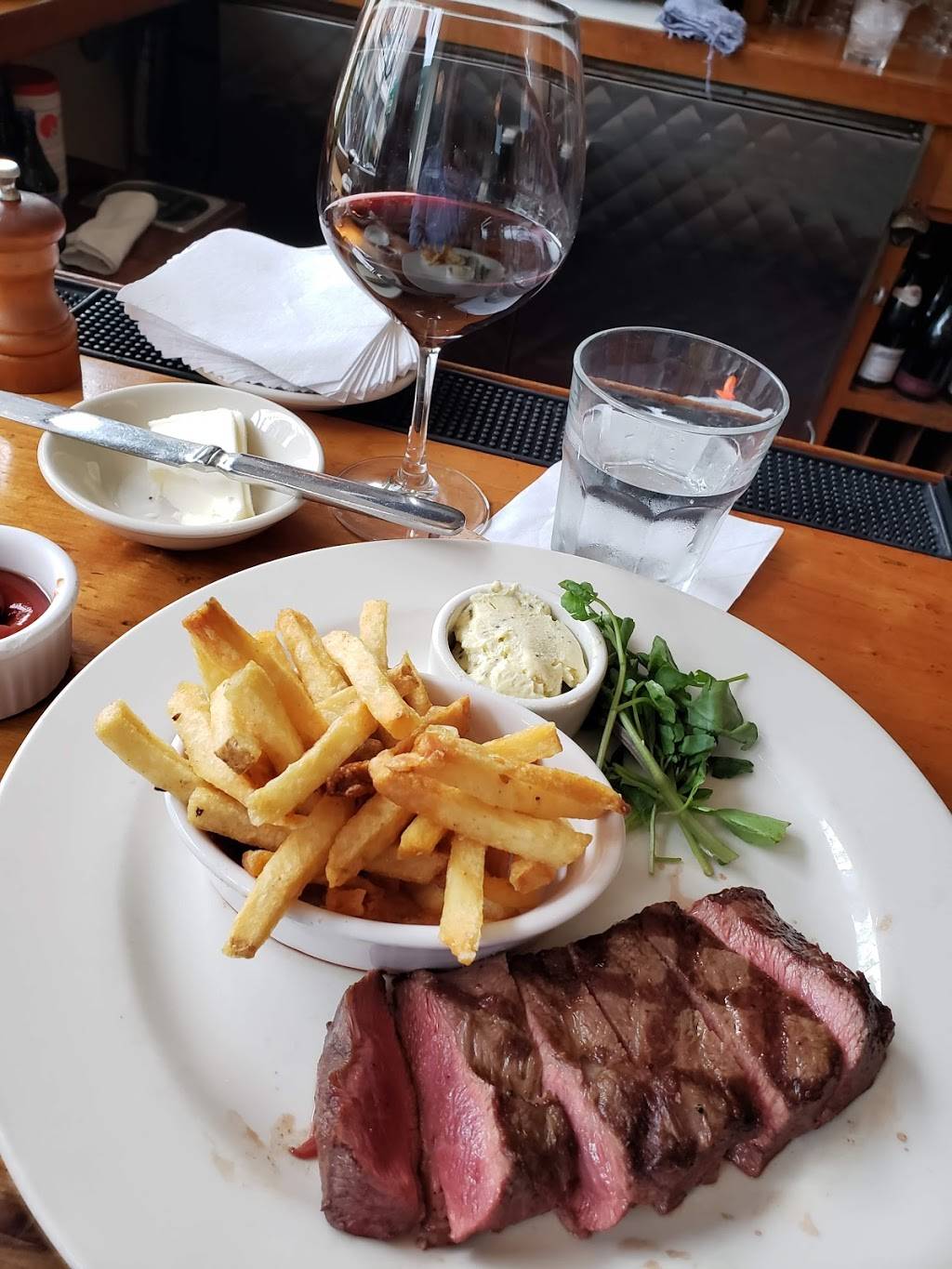 Hayes Street Grill | restaurant | 320 Hayes St, San Francisco, CA 94102, USA | 4158635545 OR +1 415-863-5545