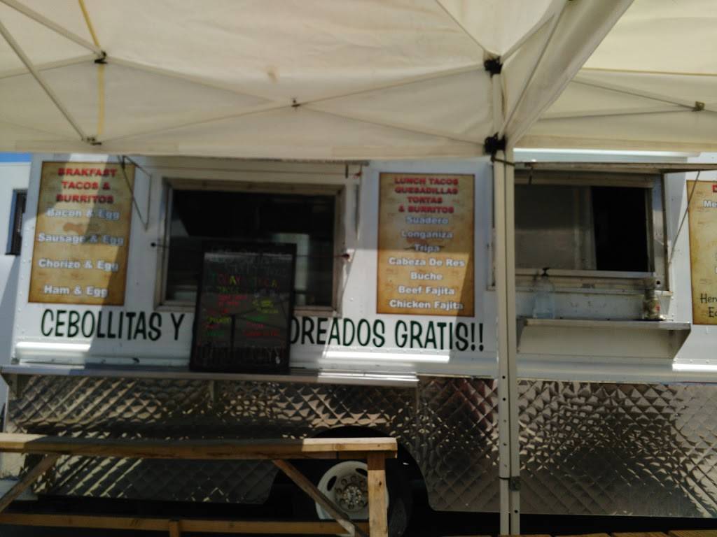 Los Compadres Street Tacos | restaurant | 1228 N Main St, Belton, TX 76513, USA | 2545633606 OR +1 254-563-3606