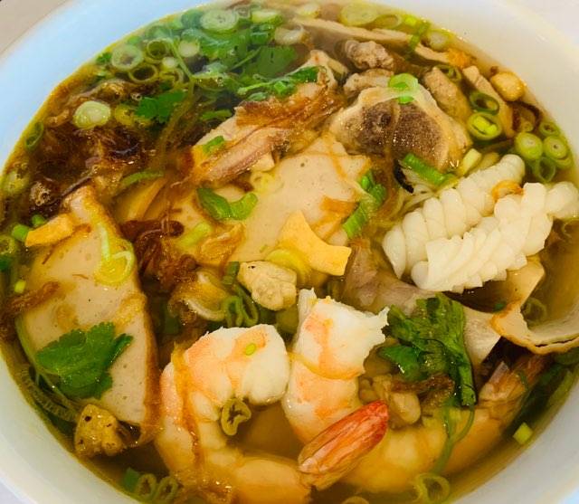 Mama Lau va Oc | restaurant | 5038 W Colonial Dr, Orlando, FL 32808, USA | 4083379999 OR +1 408-337-9999