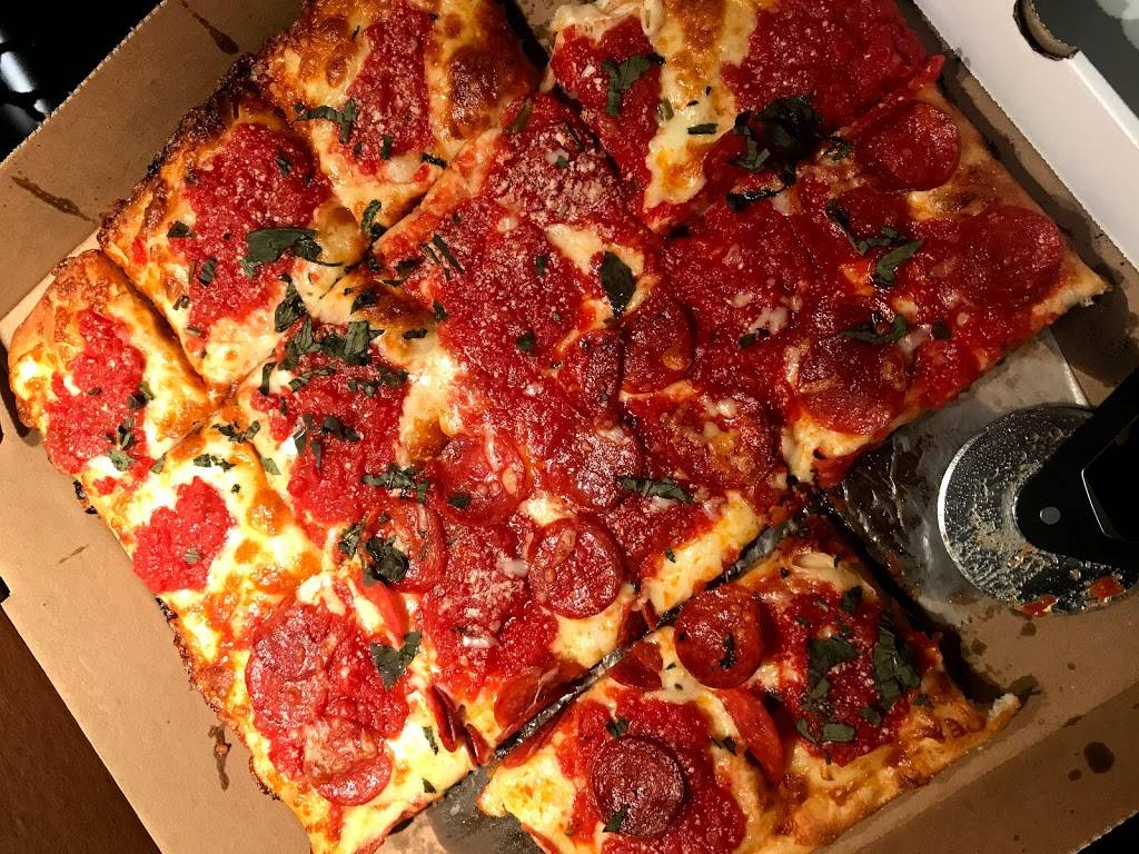 Rascos | restaurant | 4 Main St, Edgewater, NJ 07020, USA | 2019175115 OR +1 201-917-5115