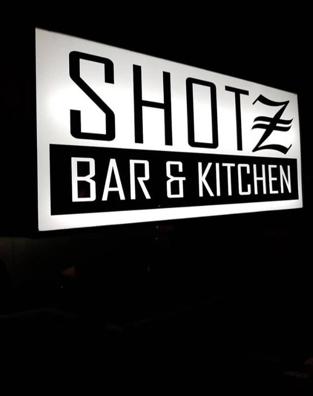 Shotz Bar and Kitchen | restaurant | 1500 E La Habra Blvd, La Habra, CA 90631, USA | 5626975686 OR +1 562-697-5686