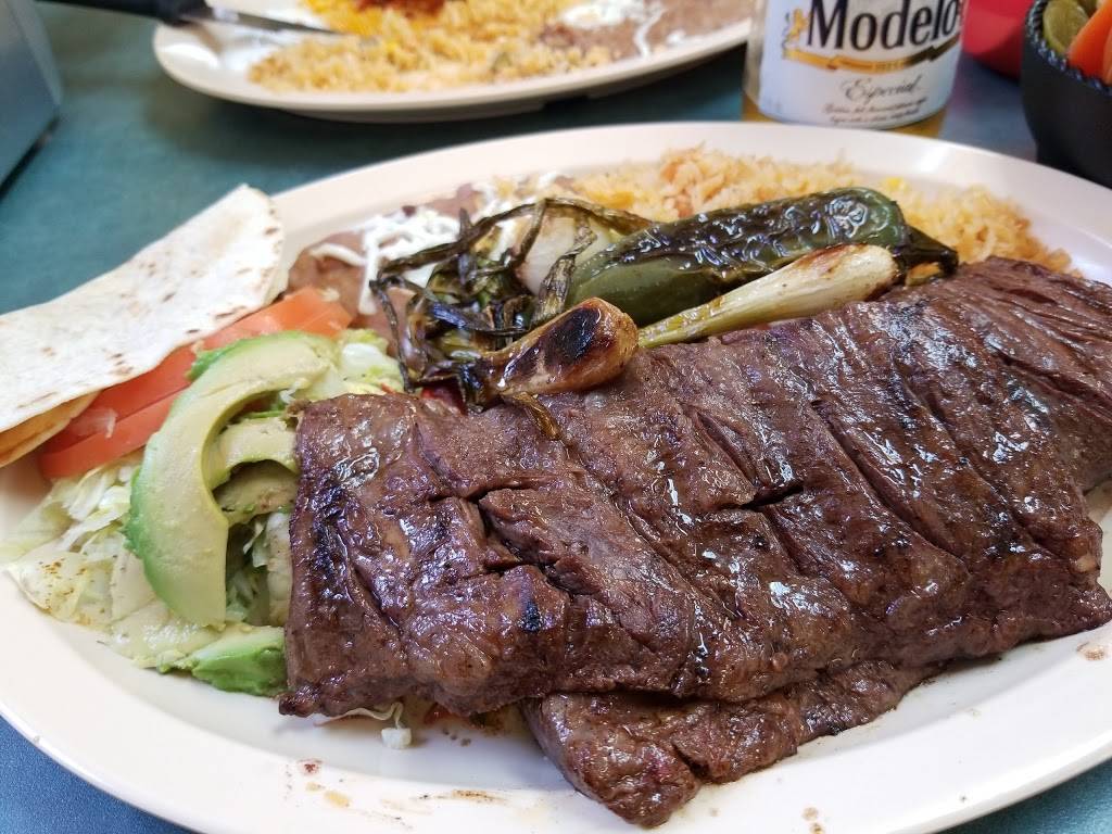 Los Portales | restaurant | 805 E State St, Rockford, IL 61104, USA | 8159619690 OR +1 815-961-9690