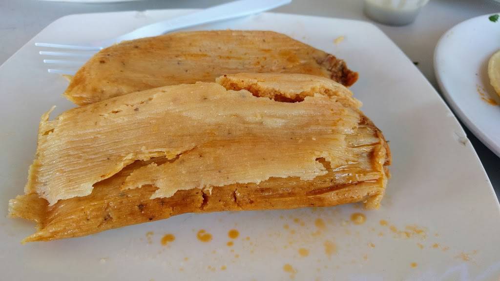 El Jarocho Seafood | restaurant | 819 N Ventura Ave, Ventura, CA 93001, USA | 8056521856 OR +1 805-652-1856