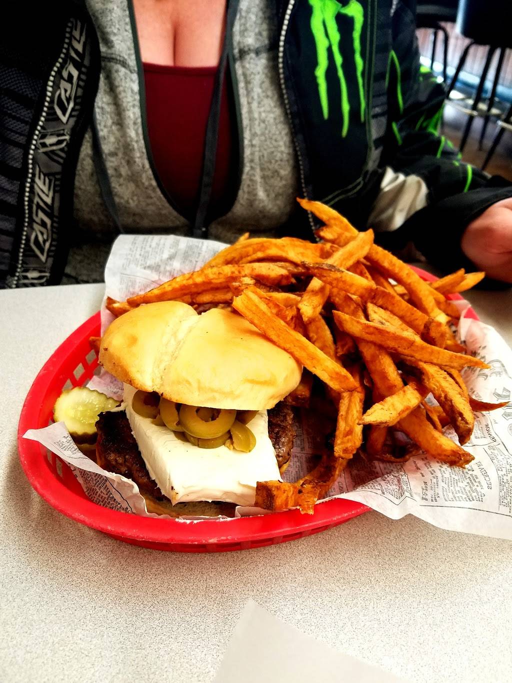 Big Daddys Burgers | restaurant | 2828 Piedmont Ave, Duluth, MN 55811, USA | 2187203181 OR +1 218-720-3181