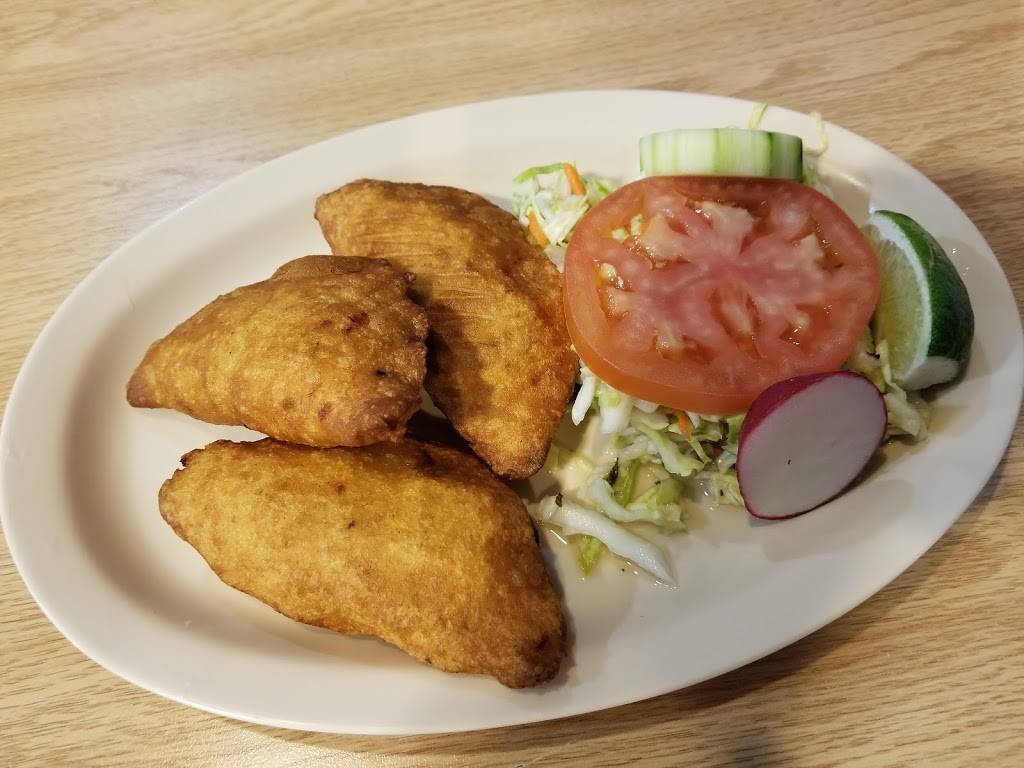 Las Pupusas Restaurant | restaurant | 7450 W Cheyenne Ave, Las Vegas, NV 89129, USA | 7022224477 OR +1 702-222-4477