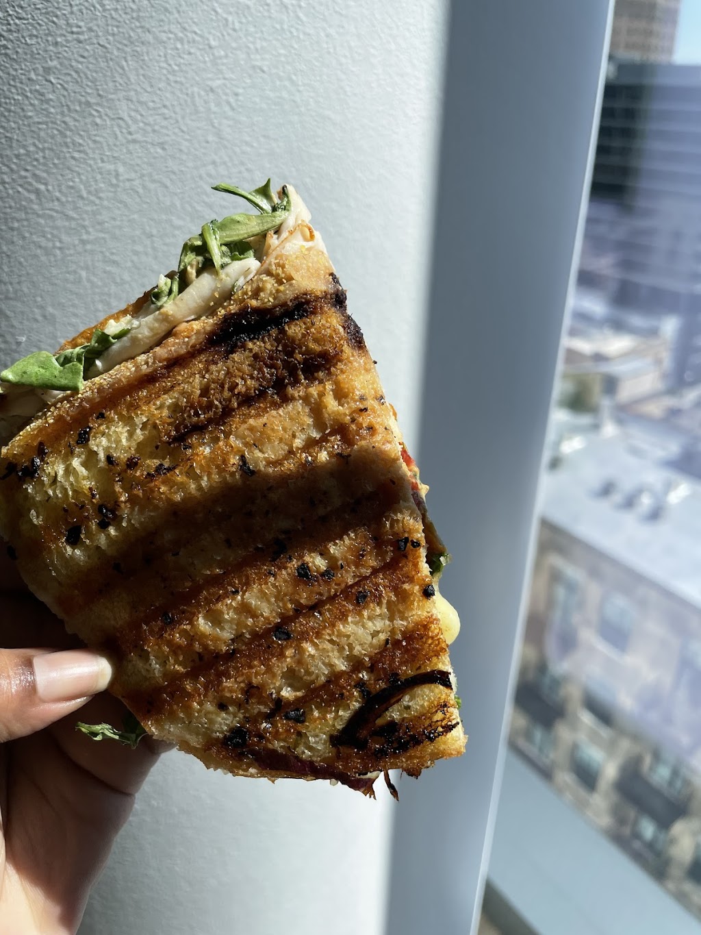 7323 Chicago Café | restaurant | 6600 S Woodlawn Ave, Chicago, IL 60637, USA | 3129125776 OR +1 312-912-5776